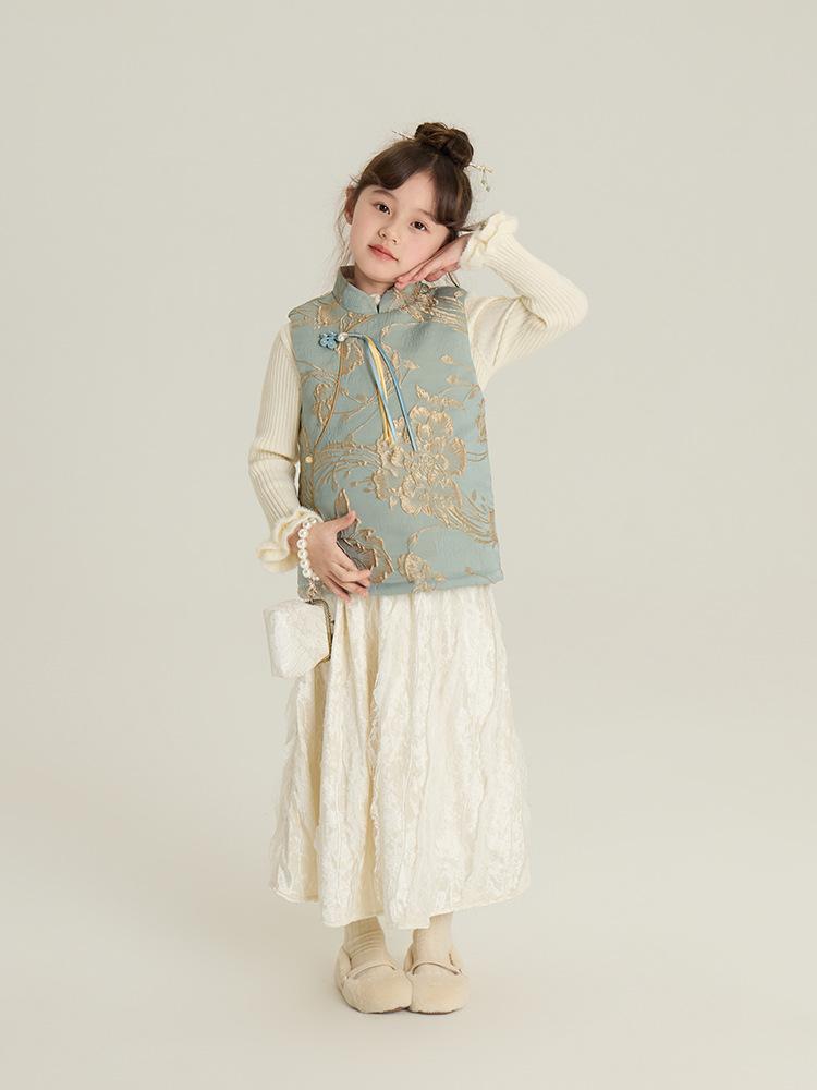 241213yiyijia82082.jpg