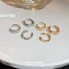Set de Tres Piezas de Clip para Oreja de Circonio Incrustado de Diamantes con Estilo Elegante y Cool Sin Clip para Hueso de Oreja Perforado Aretes Nuevos de Alta Gama para Mujeres