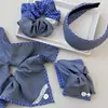 Diadema de cola de caballo con banda para el cabello grande, estilo retro azul a cuadros grises, con encaje cuadrado y bufanda, para niña dulce