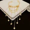 Pulseira Aberta Plateda a Ouro Real com Pregas Largas Vazadas Pulseira Versátil Tendência Europeia e Americana Joias Simples Personalizadas Atacado