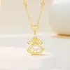 Colar Pequeno em Formato de Saia V-Gold Quality para Mulheres, Ouro com Diamantes, Design de Nicho, Sensação de Luxo Leve, Corrente Simples para Clavícula com Pedra em Formato de Leque