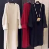 Vestido de Tricô Pulôver Gola Redonda Estilo Preguiçoso de Outono para Mulheres com Efeito Emagrecedor Solto Comprimento no Joelho Comprimento Médio Fenda Lateral Suéter