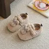 Sapatos peludos ins franceses 2026 Outono/Inverno Novo Estilo Versão Coreana Desenho Animado Fofo Coelho Pequeno Peludo Mais Veludo Sapatos de Algodão para Meninas