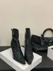 []Botas femininas de salto alto 2026 Outono/Inverno Novas Botas Emagrecedoras Bico Fino Salto Agulha Fashion Elásticas Pequenas Botas Nude