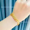 Pulsera de Corazón para Mujer de Cobre Chapado en Oro Pulsera con Forma de Corazón Estilo Cadena de Reloj Tailandesa Hebilla Joyería Suministro en Vivo Venta al por Mayor
