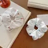 Scrunchie Floral Estilo Floresta para Mulheres, Versátil e Suave, com Toque de Luxo, Alta Elasticidade, Acessório de Cabelo Popular Online
