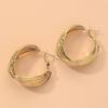 Brincos de Círculo Geométrico Torcido em Estilo Minimalista de Metal Europeu e Americano, Brincos Exquisitos de Alta Qualidade Estilo Ins da Moda para Mulheres