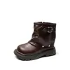 Outono de 2026 Novas Botas Infantis Moda e Cool Botas de Combate Estilo Britânico Retro Rebites Botas de Moda para Meninas Botas Individuais