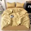 Venta al por mayor de ropa de cama de algodón bohemio de cuatro piezas, estilo japonés, pequeña, fresca, nórdica, sencilla, para familias.