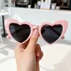Novos Óculos de Sol de Moda Cruzados da Amazon Love para Homens e Mulheres Óculos de Sol Retro de Alta Qualidade Prontos para Venda