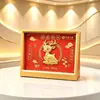 Popular display horizontal rotativo criativo apresentando uma figura de deus da riqueza, um conjunto de peças decorativas para mesas e escritórios e um presente de aniversário para loja comercial.
