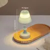 Lámpara de Mesa Pequeña Creativa Retro Luz de Noche de Mesita de Noche de Dormitorio Lámpara de Mesa Pequeña de Escritorio Luz Ambiental Decorativa Regalo de Cumpleaños