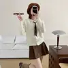 Suéter de Tricô Trançado Macio e Fofo Estilo Preguiçoso Novo Outono/Inverno 2026 para Mulheres Cardigã Top de Tricô com Fita Solta Suave Tendência