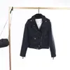 Outono 2024 Nova Jaqueta de Couro Curta Feminina Slim Fit com Gola Padrão Jaqueta Casaco de Couro PU Biker