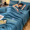 Colcha de verano, hecha de seda lavada y Tencel, adecuada para usar con aire acondicionado, colcha de verano de seda helada, disponible en juegos de tres y cuatro piezas, lavable y apta para lavadora