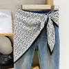 Bufanda Triángulo Flor de Anacardo Coreana Cortina de Trasero Accesorios en Capas para Mujer Cinturón de Jeans Cintura Bufanda de Seda Camisa a Juego para Viaje
