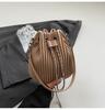 Bolsas Plissadas Tendência de Nicho para Mulheres 2026 Novas Bolsas Transversais de Primavera/Verão Bolsas de Mão Estilo Coreano Versáteis Bolsas Saco