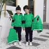 Uniformes Personalizados para Jardim de Infância, Roupas de Outono e Inverno, Uniformes Esportivos para Alunos do Ensino Fundamental, Uniformes de Sala de Aula de Algodão e Espessados, Conjunto de Três Peças para Crianças