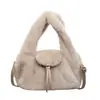 Yozzi 2026 bolso nuevo de felpa para principios de otoño, lindo, moderno, versátil bolso de hombro y cruzado, bolso de felpa de moda