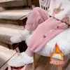 Pantalones de chándal para niña estilo coreano con forro polar y corazón de conejo Otoño/Invierno 2026 Nueva moda infantil Pantalones largos elegantes para niña pequeña