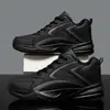 Zapatos Deportivos para Hombre 2026 Otoño Nuevo Estilo Superficie de Cuero Zapatos de Moda Estilo Coreano Comercio Exterior Talla Extra Grande 50 Venta Caliente Transfronteriza Zapatos para Hombre