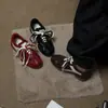 Zapatos planos de mujer 2026 estilo nuevo, suela blanda, con aumento de altura interior, bloques de color, doble cordón estilo coreano, zapatillas de entrenamiento alemanas, planos casuales para adelgazar, para uso diario