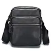 Comércio Exterior Novo Produto Bolsa de Ombro Masculina de Alta Qualidade Bolsa Transversal Simples para Negócios Bolsa de Ombro Pequena Portátil para Viagem Bolsa Quadrada Pequena Tendência