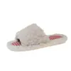 Pantuflas de felpa y algodón para interior en estilo de hada con suelas gruesas para usar en exteriores, dulces pantuflas peludas para mujer con suelas suaves y diseño de una sola tira