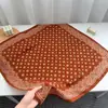 Pañuelo Cuadrado Pequeño de Imitación Seda Lana Algodón Lino, Nuevo Pañuelo de Seda Otoño e Invierno, Versátil para Viajes Diarios, Moda Retro, Chal Elegante de Alta Gama