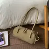 Bolsa Fosca Retro Fashion Feminina Outono 2025 Bolsa de Ombro ou Axila para o Trabalho Bolsa Boston Portátil de Grande Capacidade