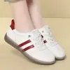 Zapatos de tacón bajo para mujer 2026 Primavera Nuevo Estilo Zapatos Casuales para Todas las Estaciones Zapatillas con Suela de Gel Suela Suave Slip-On Estilo Coreano Zapatos Blancos