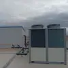 Línea de limpieza de galvanoplastia a alta temperatura equipo de agua caliente de 65 grados industria de semiconductores sistema de agua caliente y fría bomba de calor de energía aérea
