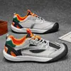 Sapatos Casuais Esportivos de Malha Color Block Verão 2026 Versátil Leve Confortável Estilo de Treinamento Alemão Sapatos Masculinos