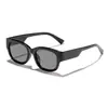 Lluvia Transfronteriza Nuevo Marco Cuadrado Simple Gafas de Sol Clásicas para Hombres y Mujeres Europeas y Americanas de Gama Alta Gafas de Sol con Protección Solar Gafas de Sol