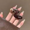 Presilha de cabelo retrô única, doce e legal, para mulheres, presilha simples de alto valor estilo francês para franja, acessório de cabelo de presilha para franja personalizado e estiloso