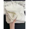 Camiseta de punto fina con cuello alto pequeño de encaje para mujer en otoño e invierno, estilo francés, bonito suéter interior, top de manga larga
