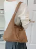 Yozzi 2026 bolso tote de moda vintage para principios de otoño para el trabajo y los desplazamientos, bolso de hombro de alta gama de gran capacidad para llevar debajo del brazo