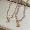 Colar em Camadas com Pérolas Bordadas Estilo Retrô Francês, Luxo Leve, Nicho, Corrente para Clavícula de Alta Qualidade, Acessório Fashion e Versátil