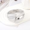 Pulsera Grande Brillante para Mujer Europea y Americana a la Moda Oro y Personalizada Estilo Exagerado Hoja Asimétrica Simple Aleación de Zinc