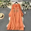Vestido de Moda Transfronterizo para Mujer Tallas Grandes con un Diseño Elegante, Bordado, Corte Holgado, Adelgazante, Vestido Largo de Vacaciones Estilo Étnico