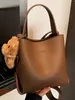 Bolso de Mano de Alto Valor Estético, Bolso Cubo de Gran Capacidad para Mujer, Bolso de Hombro Nuevo y de Moda Invierno 2025, Bolso Cruzado Elegante