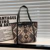 Bolso Grande de PU para Mujer 2022 Nuevo Trendy Celebridad de Internet Moda Bolso de Hombro de Gran Capacidad Versátil Estilo Étnico Ins Bolso Tote