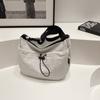 Bolso informal de gran capacidad para mujer, nueva moda 2024, con textura de alta gama, bolso de hombro tipo bandolera para ir al trabajo.