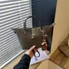 Bolso Retro de Moda para Mujer 2026 Nuevo Pequeño de Nicho para Viajes Diarios Bolso de Hombro Único Bolso Cruzado Casual Mate