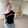 8745 # Nuevo estilo de verano para chica popular, top corto de manga corta con estampado de letras, hombros descubiertos, retazos para mujer, corte ajustado con almohadillas fijas en el pecho