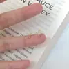 Pendientes de botón de plata de ley S925 chapados en oro de 18 quilates con forma de mini hoja, Pendientes de rama de olivo, Exquisitos pendientes de moda de alta gama estilo francés