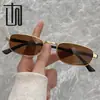 Nuevas gafas de sol retro de montura cuadrada pequeña, gafas de sol metálicas simples de moda, gafas versátiles para el sol al aire libre y para conducir 9657