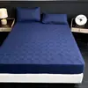 Protector de colchón impermeable acolchado transfronterizo, a prueba de orina, antideslizante, antiarrugas, amigable con la piel, juego de tres piezas