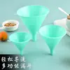 Venta al por mayor de fábrica embudo de plástico multifuncional tres piezas Aceitera olla de vino embudo de reempaque embudo de aceite para cocina y hogar