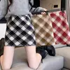 Elegante saia xadrez de lã vermelha retrô para mulheres, atmosfera de Ano Novo de inverno, cintura alta, saia curta acinturada em linha A